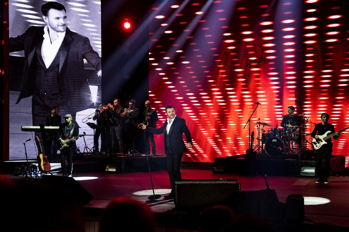 Эмин Агаларов отметил 40-летие в Баку. Вот как искренне любят певца! (ВИДЕО, ФОТО)