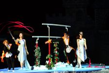 В Национальной арене гимнастики представлено грандиозное новогоднее шоу (ФОТО)