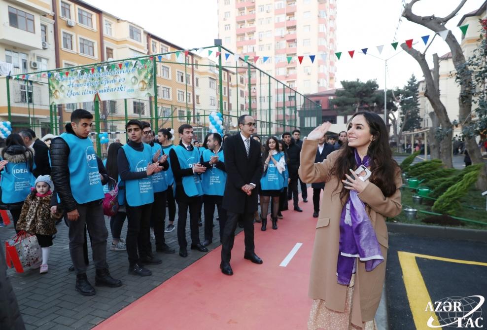 Вице-президент Фонда Гейдара Алиева Лейла Алиева приняла участие в открытии очередного двора, благоустроенного в Бинагадинском районе в рамках проекта "Наш двор" (ФОТО)