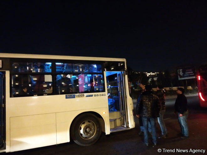 Bakıda sərnişin avtobusları toqquşub (FOTO)