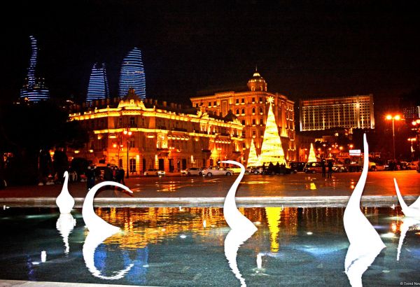 Azerbaijan’s capital Baku in anticipation of New Year (PHOTO)