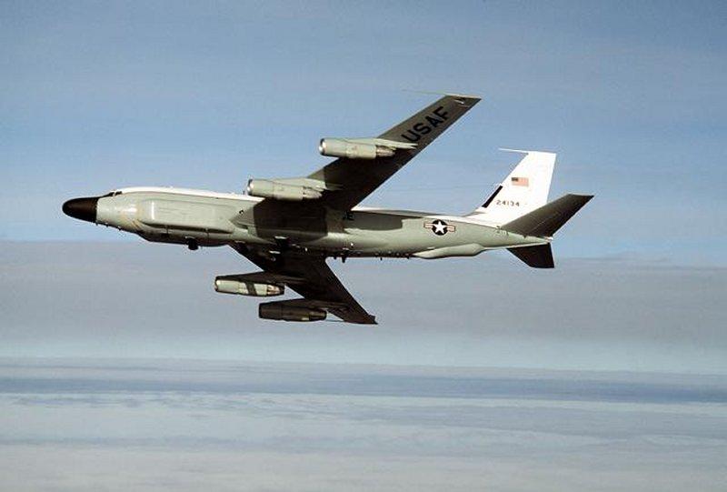 Самолет-разведчик ВВС США совершил третий за неделю полет над Корейским полуостровом
