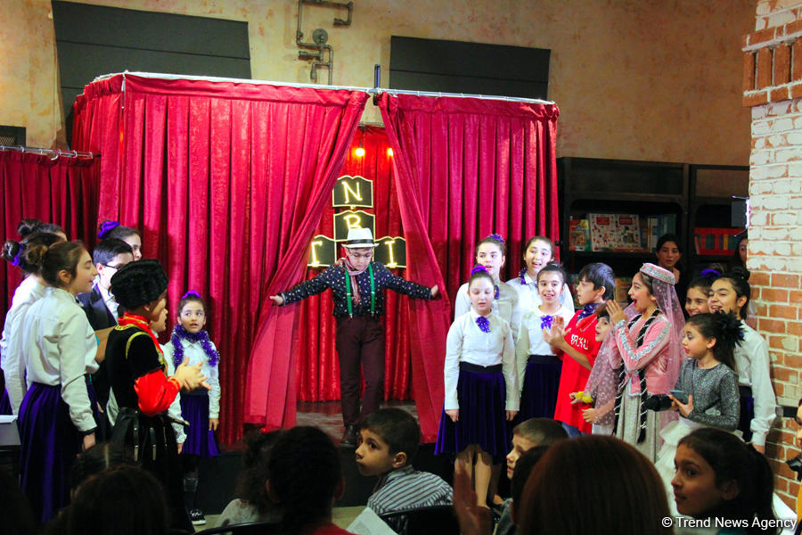 В Баку отметили Новый год среди множества книг – шикарная премьера (ФОТО/ВИДЕО)