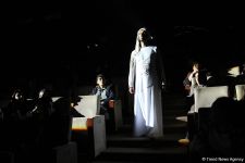 Грандиозным завершением Года Насими в Азербайджане стал спектакль "Пассион Насими" (ВИДЕО/ФОТО)