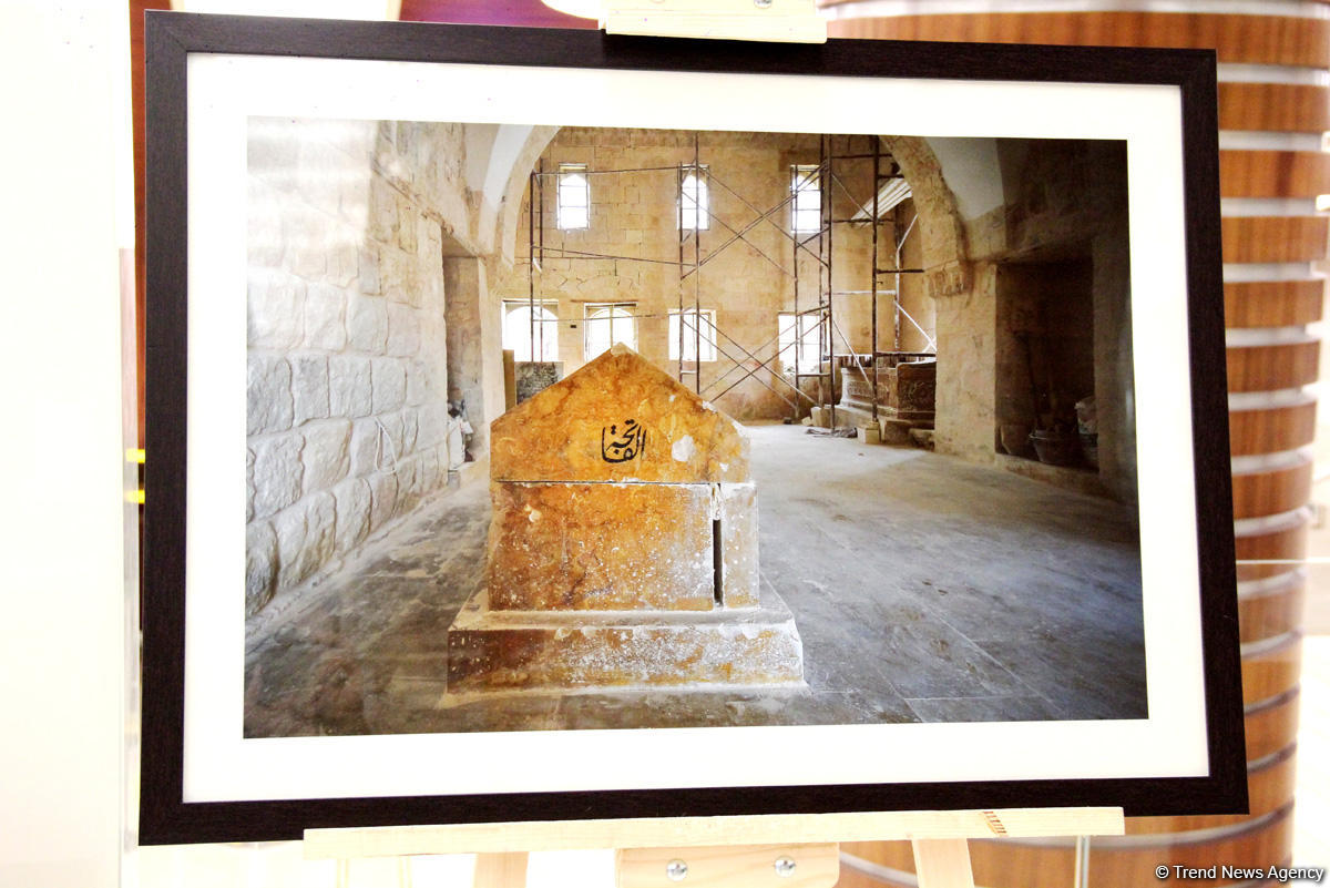 Орхан Азимов рассказал о поездке в Сирию: Разрушенный Алеппо и мавзолей Насими (ФОТО)