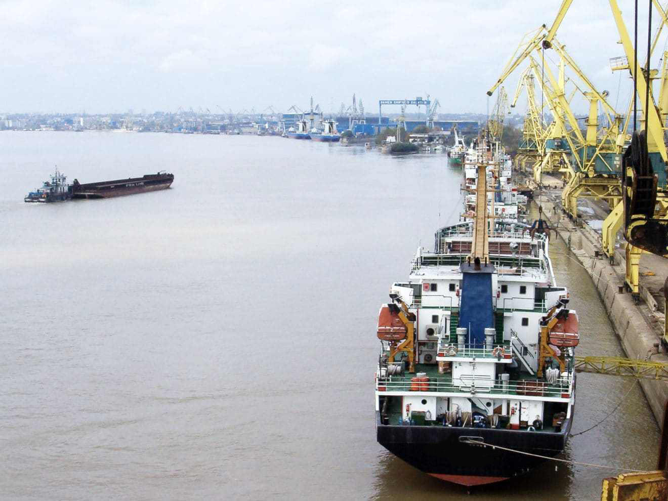 Из России через порты Турции в январе-феврале 2021 г. перевезено около 9 млн тонн грузов
