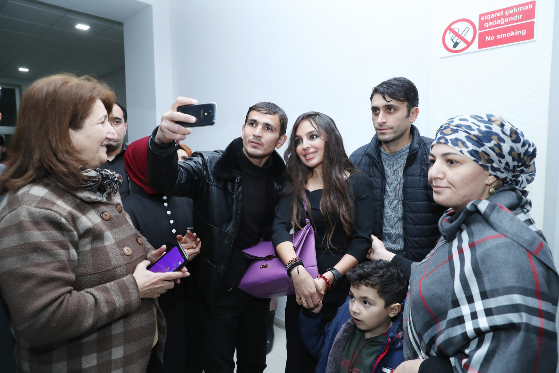 Вице-президент Фонда Гейдара Алиева Лейла Алиева встретилась с детьми, лечащимися в Институте гематологии и трансфузиологии (ФОТО)
