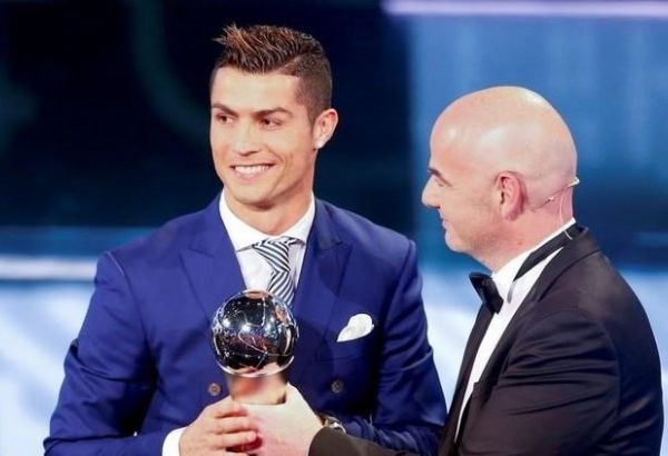 Ronaldo 4-cü dəfə ilin ən yaxşı oyunçusu seçildi