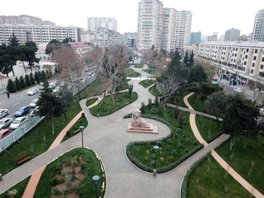 Президент Ильхам Алиев ознакомился с работами по реконструкции, проведенными в еще одном парке Баку (ФОТО)