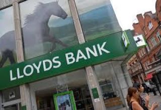 Britain's Lloyds Banking Group suffers hours-long online outage