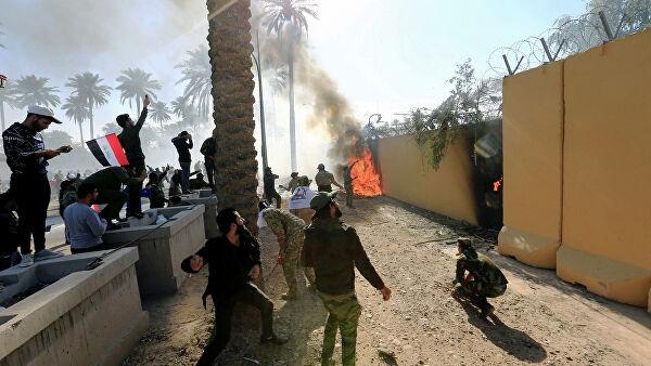 Посольство США в Багдаде остановило свою работу