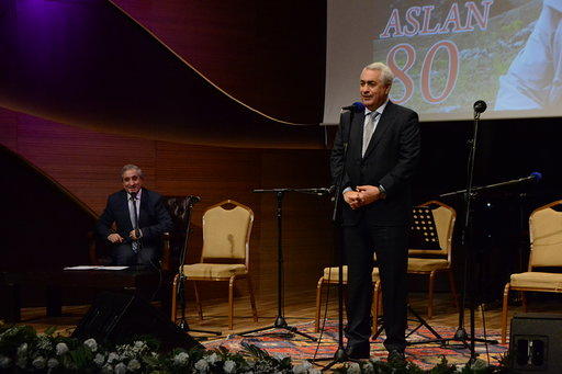 В Баку отметили 80-летие Мамеда Аслана (ФОТО)