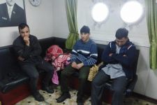 Азербайджанские моряки спасли трех мигрантов с тонущей лодки в Ионическом море (ФОТО)