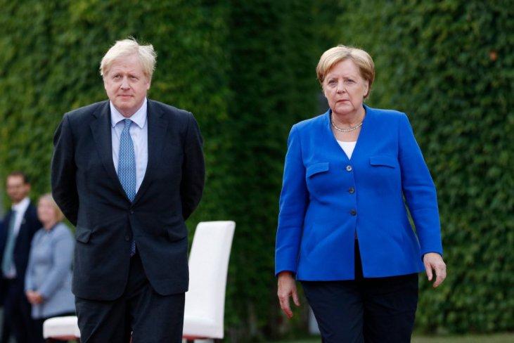 Джонсон и Меркель подтвердили приверженность иранской ядерной сделке