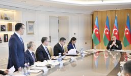 При Президенте Ильхаме Алиеве прошло совещание, посвященное итогам 2019 года (ФОТО/ВИДЕО) (версия 2)