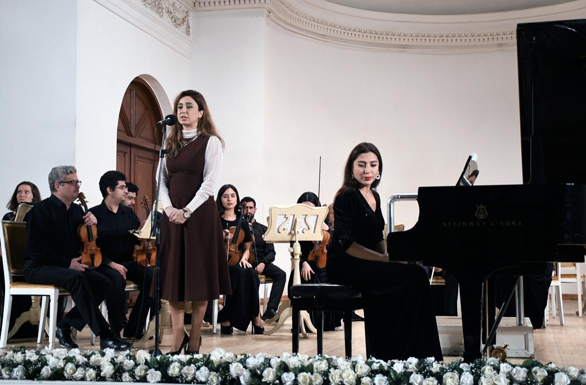 В Баку отметили Старый Новый год музыкальными ритмами (ФОТО)