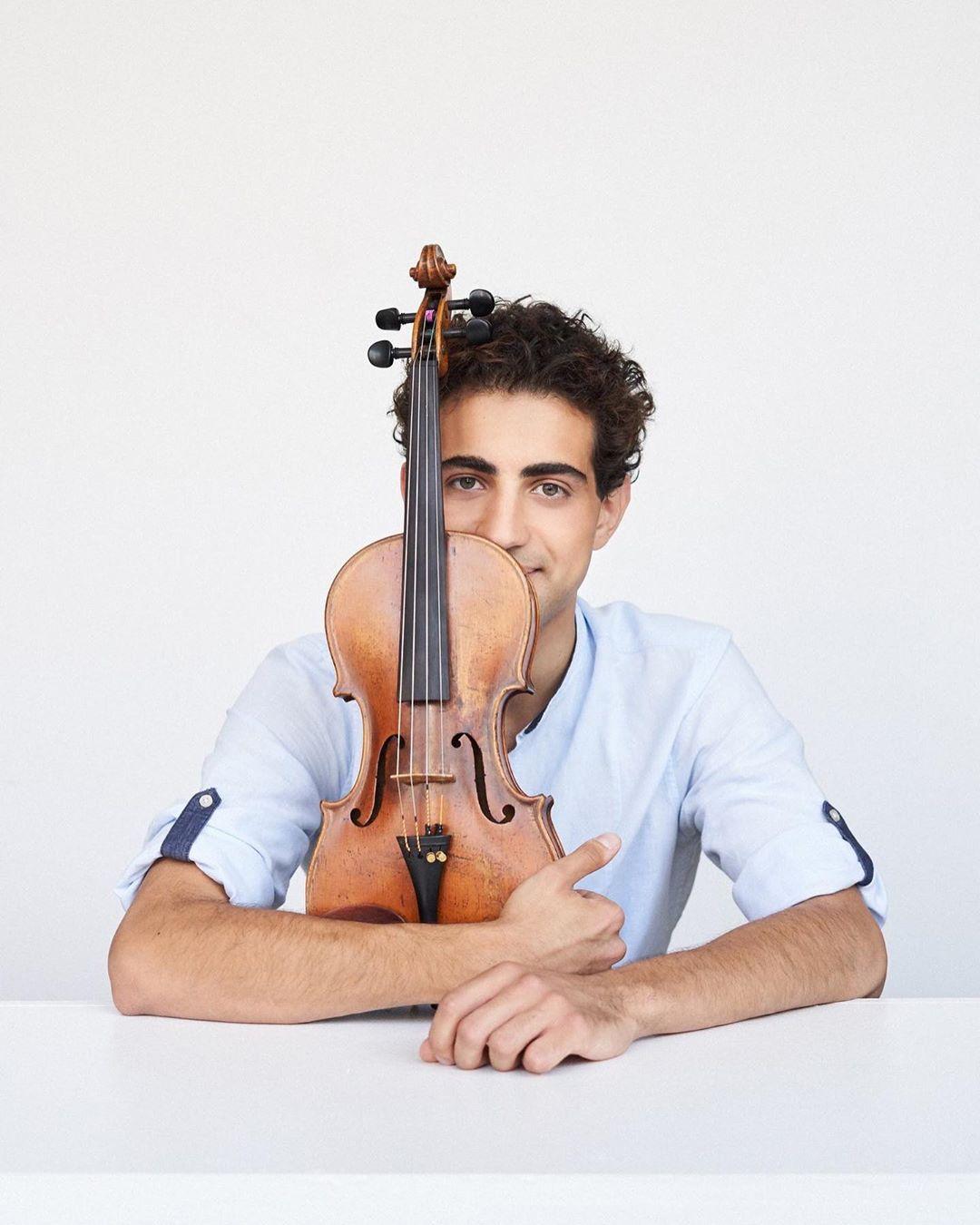 Азербайджанский  скрипач-виртуоз удостоен награды в Турции