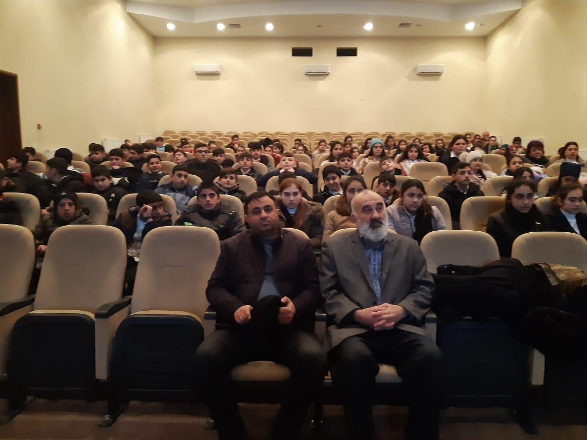 В Баку проходит Неделя патриотического кино (ФОТО)