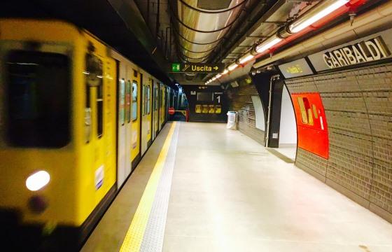 В Неаполе столкнулись поезда метро