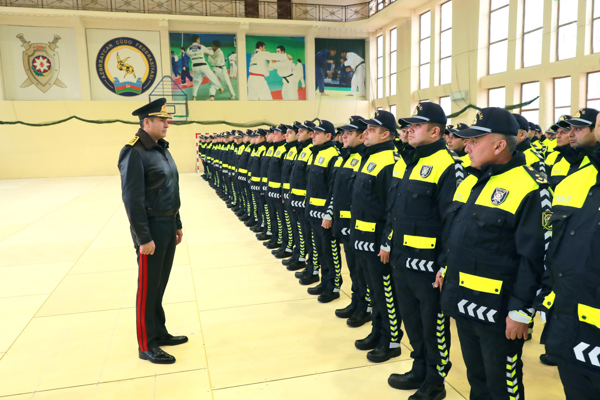 МВД: В ближайшее время новую форму получат и другие сотрудники полиции Азербайджана (ФОТО)