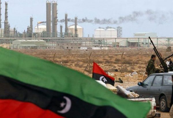 Libyan daily oil production drops below 200,000 barrels amid closure of oil ports