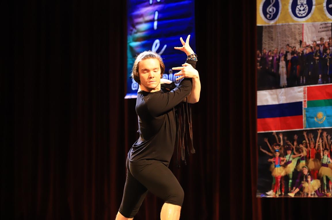 WORLD OF DANCE – азербайджанский танцор в жюри международного проекта (ФОТО, ВИДЕО)