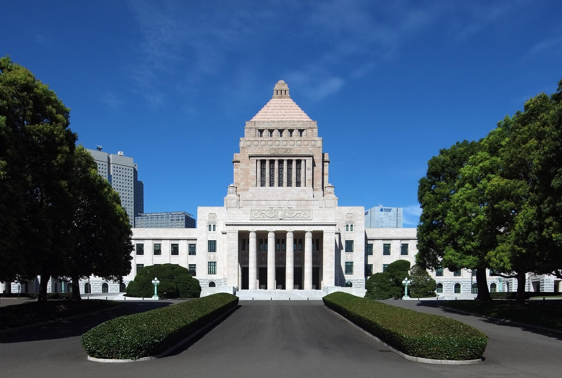 Правительство Японии провело совещание в связи с угрозой пневмонии нового типа