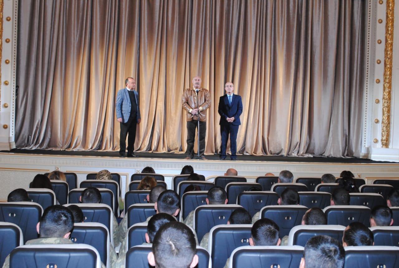 Sumqayıt Dövlət Dram Teatrında 20 Yanvar faciəsinə həsr olunmuş tamaşa nümayiş olundu (FOTO)