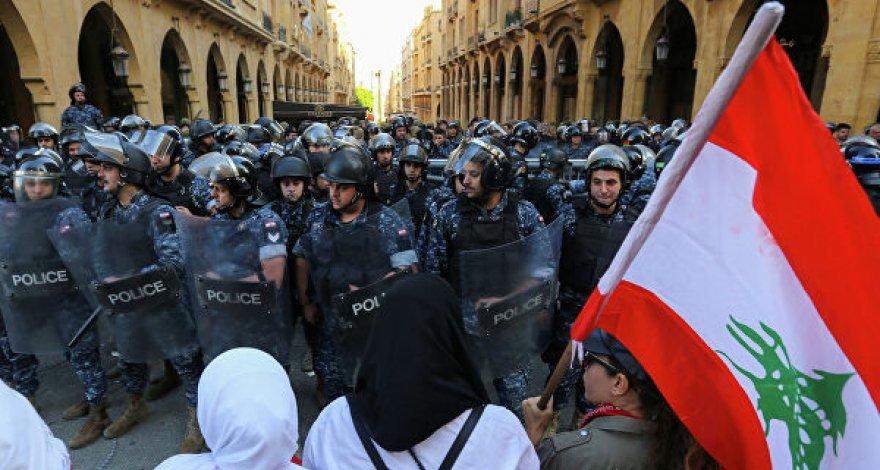 Восемь человек ранены в ходе протестов против карантинных ограничений в Ливане