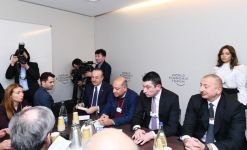Президент Ильхам Алиев принял участие в заседании в рамках Всемирного экономического форума (ФОТО) (ВЕРСИЯ 2)
