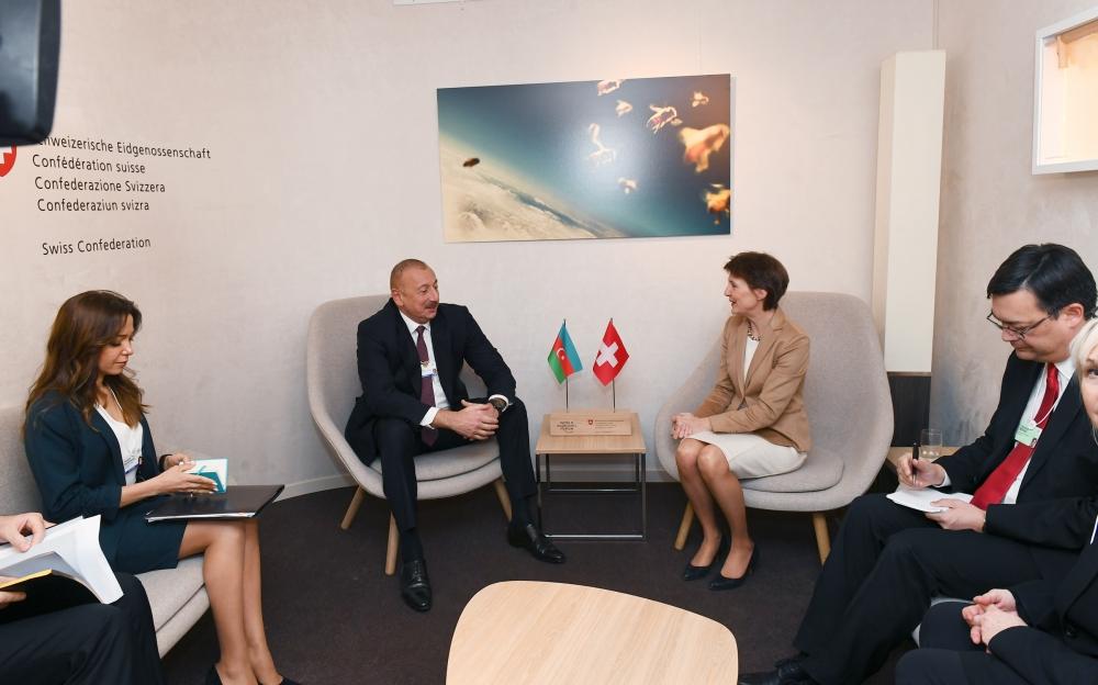 President Ilham Aliyev met with Swiss President Simonetta Sommaruga in Davos (PHOTO)