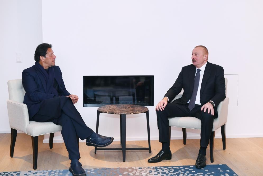 President Ilham Aliyev meets Pakistani PM in Davos