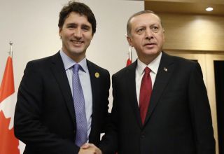 Эрдоган провел встречу с премьером Канады