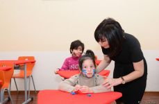 "Мы бесконечно благодарны Первому вице-президенту Мехрибан Алиевой за то, что она создала такие замечательные условия для наших детей" – репортаж из специальной образовательной школы номер 11 (ФОТО/ВИДЕО)