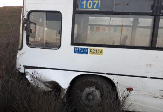 Bakıdakı avtobus qəzasında xəsarət alan 7 nəfər evə buraxıldı