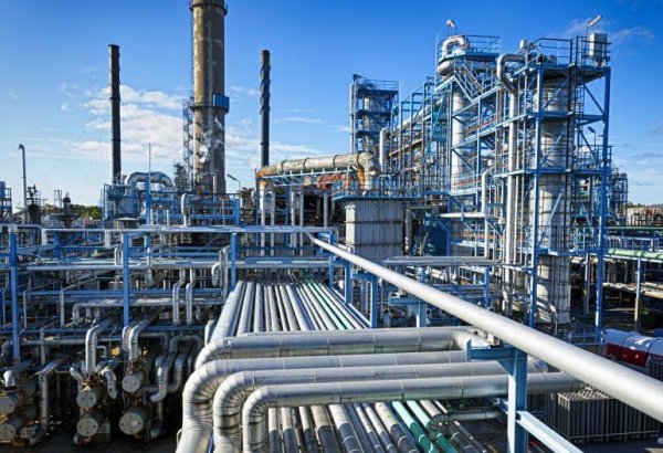 Иламская нефтехимическая компания Ирана увеличила объём производства