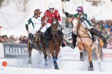 Azərbaycan atları İsveçrə tamaşaçılarını heyran etdi (FOTO)