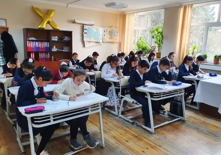 В Азербайджане уроки могут проводиться несколько дней в неделю - эксперт