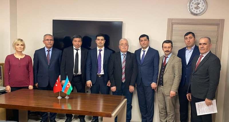 Между железными дорогами Азербайджана и Турции подписано новое соглашение (ФОТО)