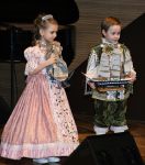 В Баку 6-летний мальчик сделал предложение руки и сердца 7-летней девочке (ФОТО)