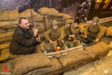 В Баку воссоздана атмосфера Первой мировой войны – самолет, солдаты, 100 грамм для храбрости (ВИДЕО, ФОТО)