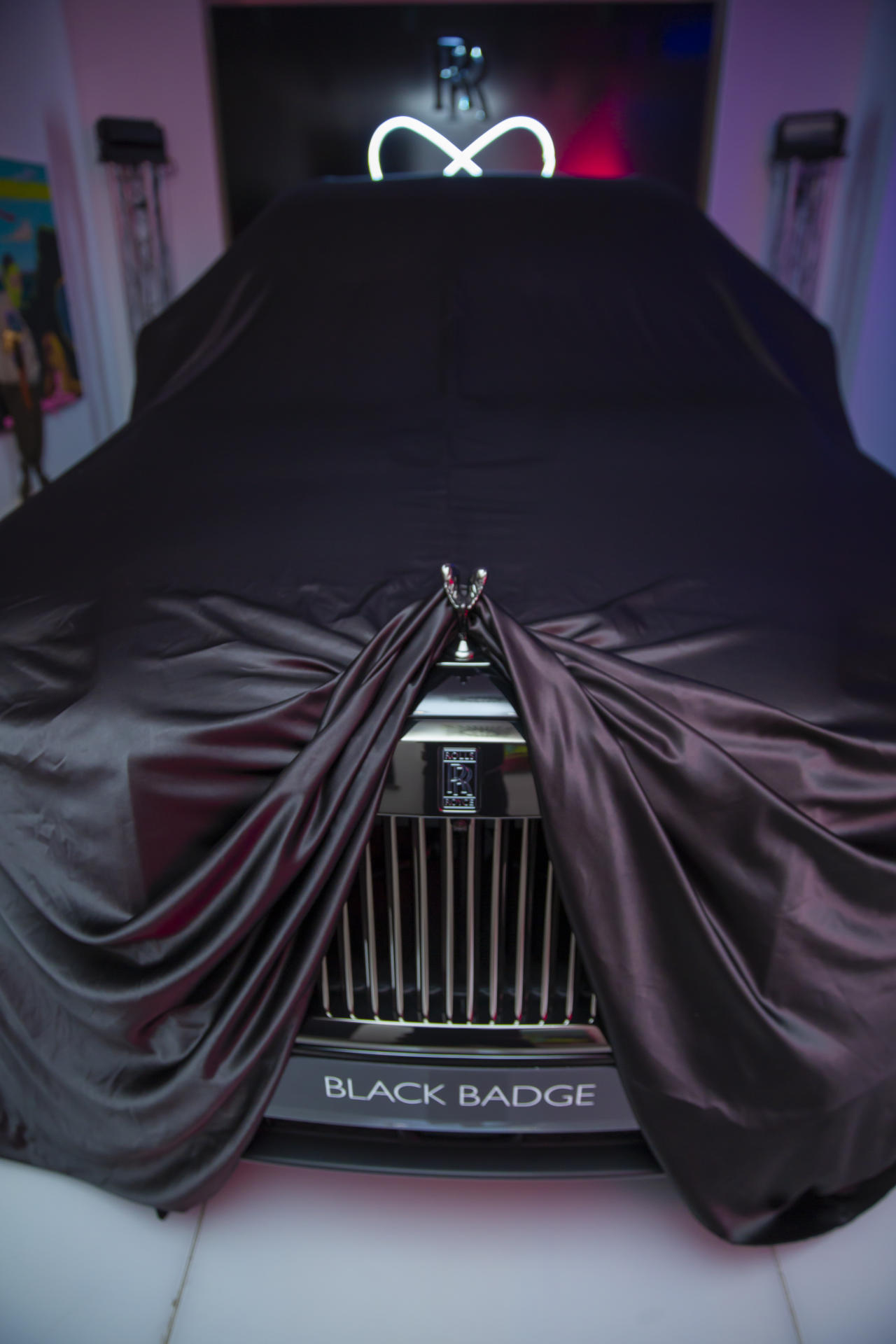 Компания " Improtex motors" представила новый  Rolls-Royce Cullinan Black Badge (ФОТО)