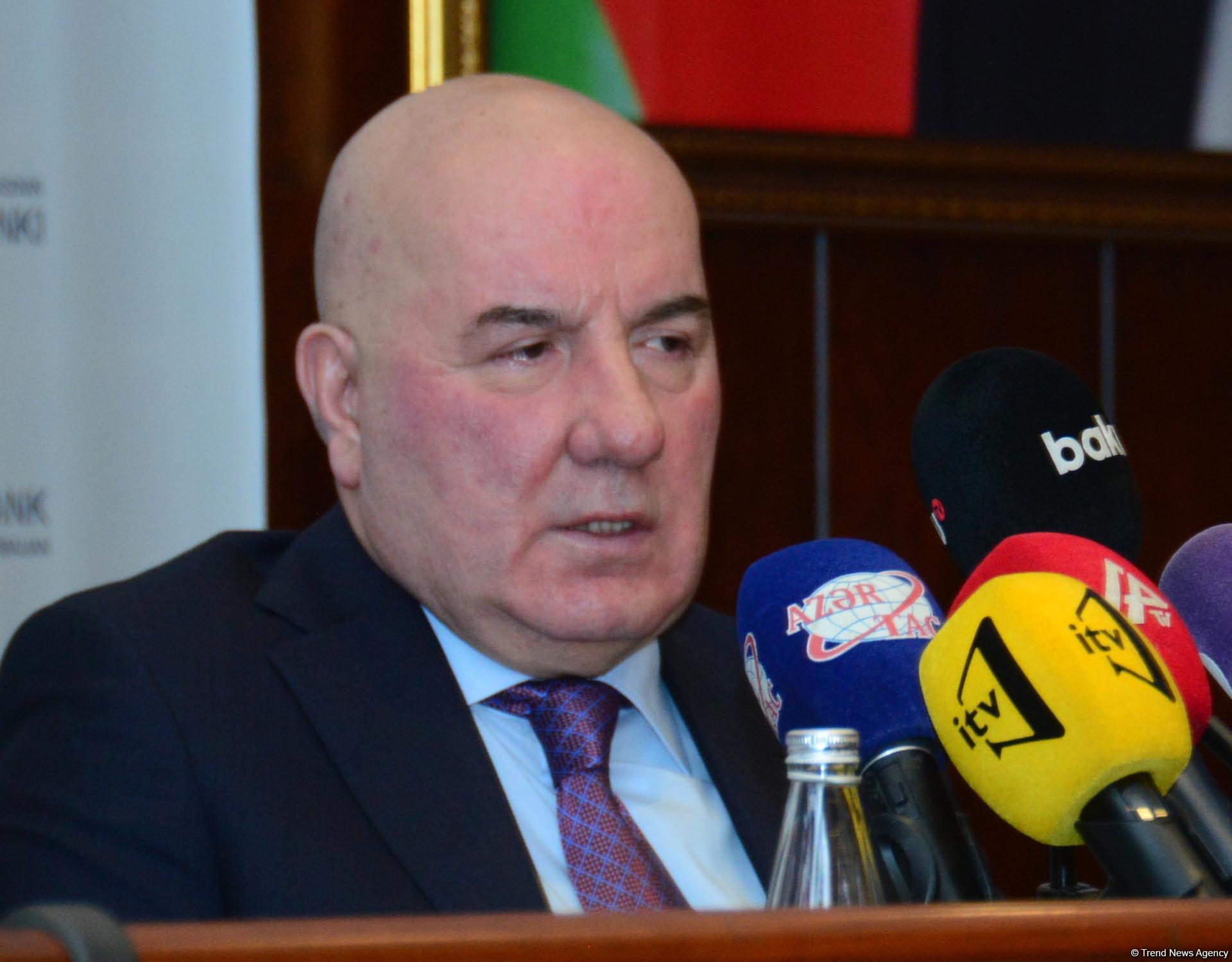 Центробанк Азербайджана понизил учетную ставку (ФОТО)
