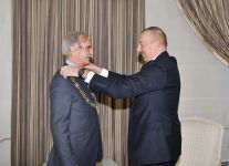 Azerbaijani president presents “Heydar Aliyev” Order to Polad Bulbuloghlu (PHOTO)