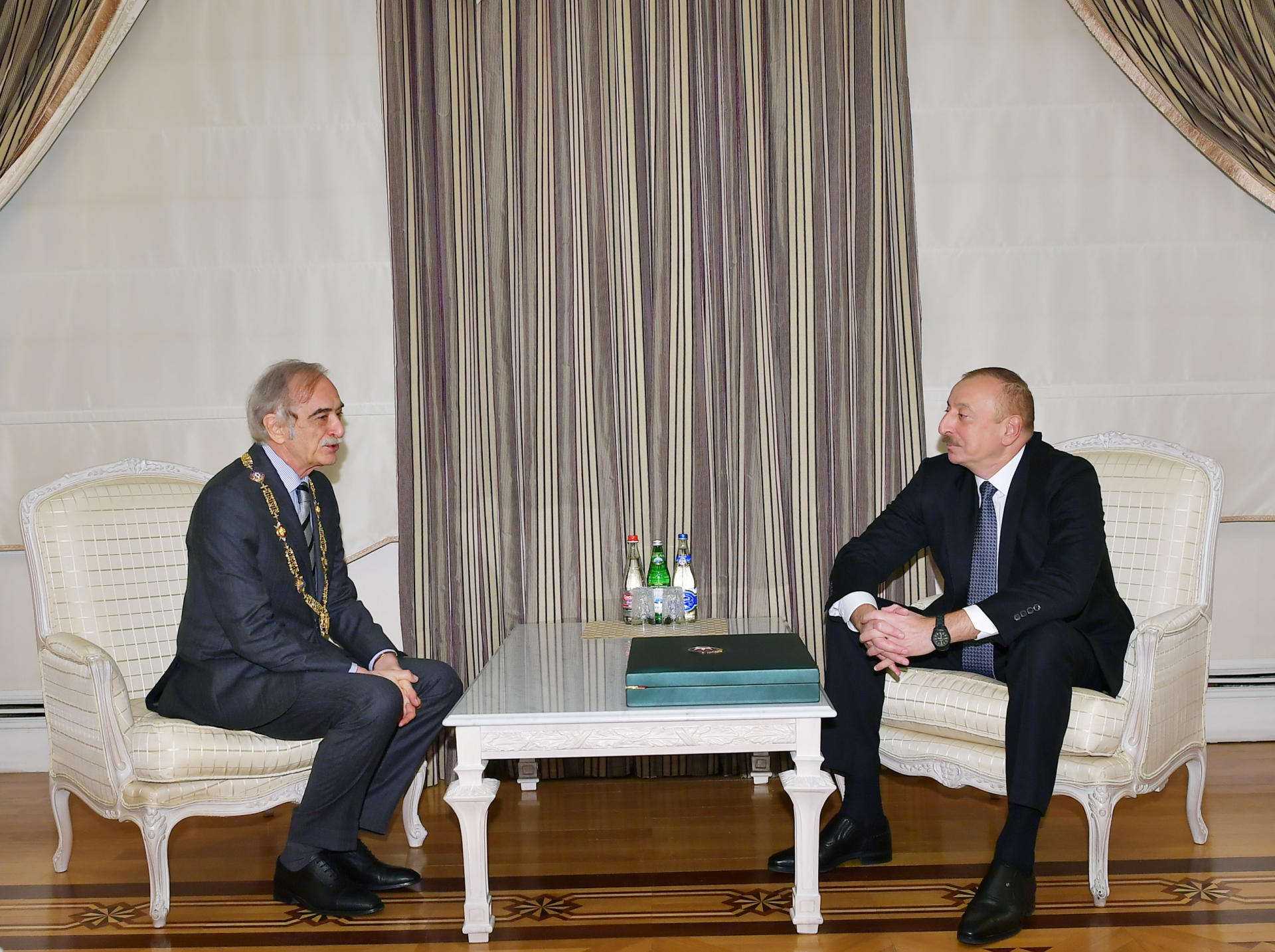 Azerbaijani president presents “Heydar Aliyev” Order to Polad Bulbuloghlu (PHOTO)