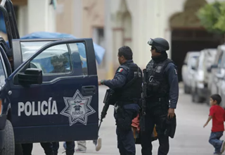 Meksikada polis əməkdaşlarına hücum nəticəsində bir nəfər həyatını itirib