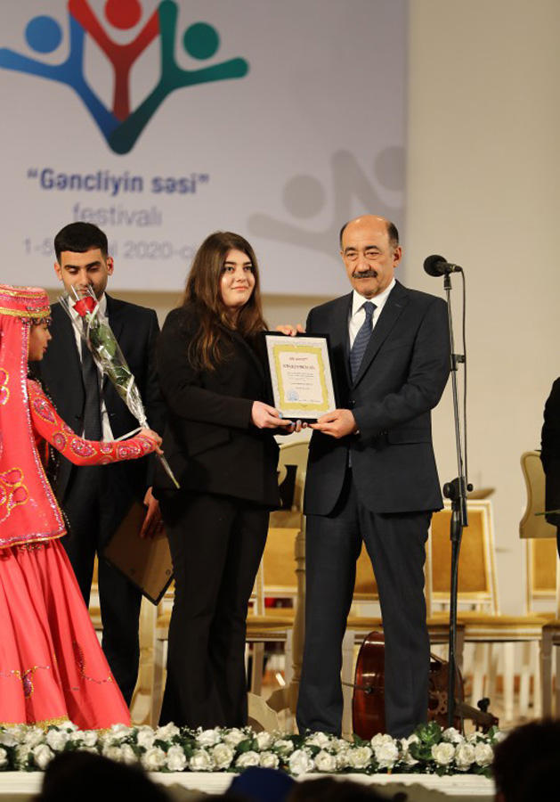 Самая талантливая молодежь Азербайджана награждена министерством (ФОТО)