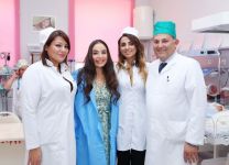 Вице-президент Фонда Гейдара Алиева Лейла Алиева побывала в родильном отделении городской клинической больницы № 3 (ФОТО)