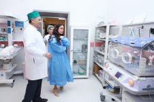 Вице-президент Фонда Гейдара Алиева Лейла Алиева побывала в родильном отделении городской клинической больницы № 3 (ФОТО)