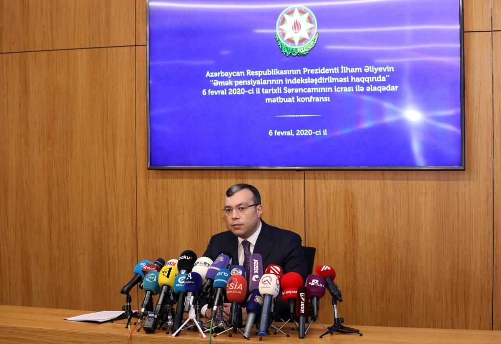 Министр: В результате реформ в Азербайджане значительно выросли зарплаты, пенсии и пособия (ФОТО)